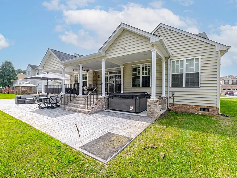 607 Calista Dr — Photo 19
