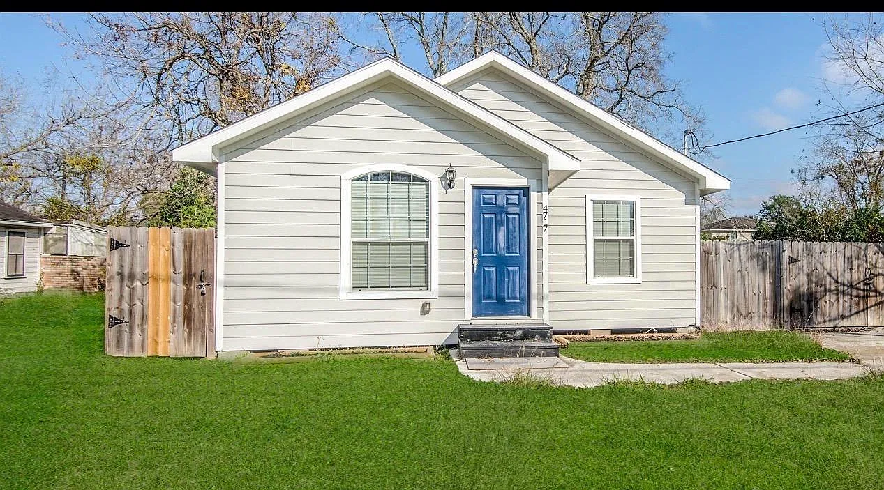 3 bed, 2.0 bath, 1350 sqft, $1,800 — Photo 1