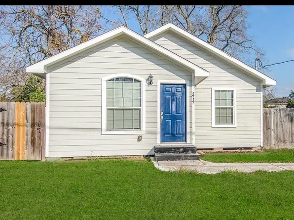4717 Mallow St, Houston, TX 77033