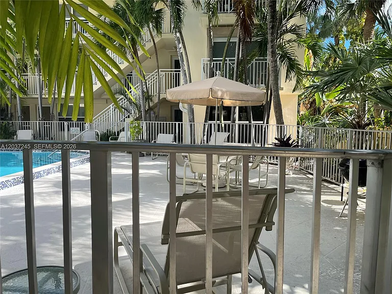 255 Sunrise Dr #103 — Photo 16