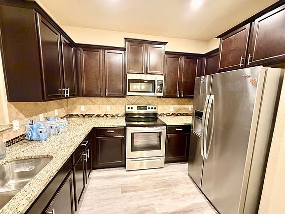 5th image of 2925 Keathley Dr
