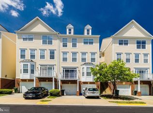 2514 Pascal Pl #205, Oak Hill, VA 20171