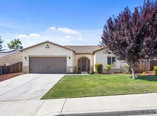 7000 Autumn Ridge Dr, Bakersfield, CA 93306
