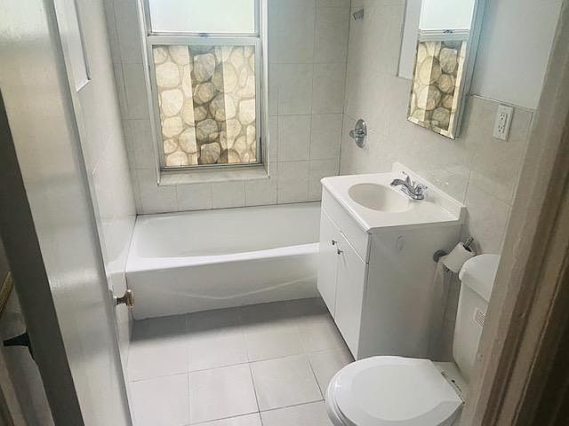 2nd image of 3521 149th St #4
