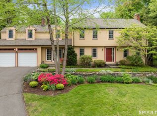 16 Sunfield Lane, West Hartford, CT 06107
