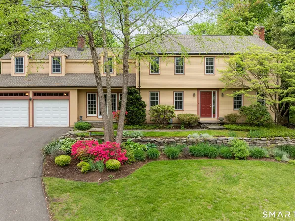 16 Sunfield Lane, West Hartford, CT 06107