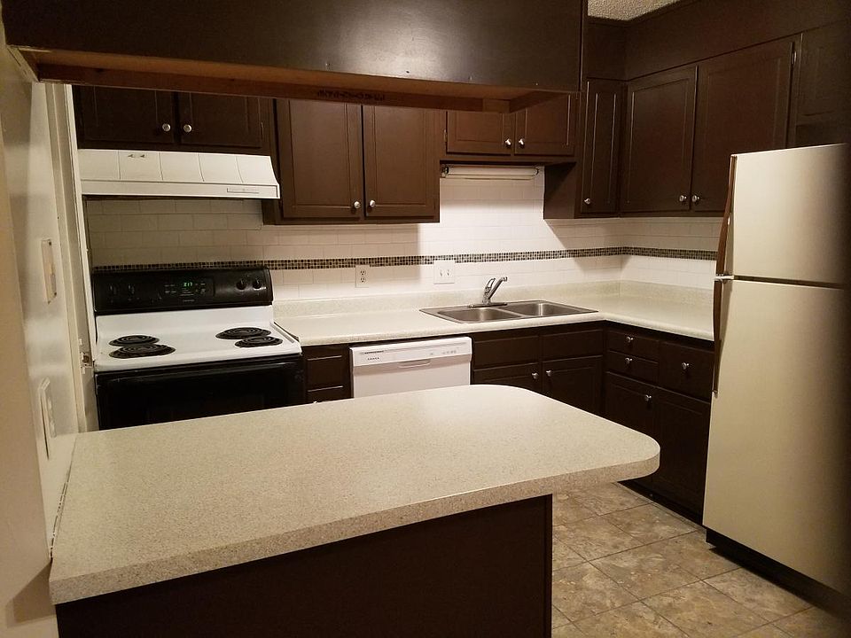2nd image of 153 W End St APT B