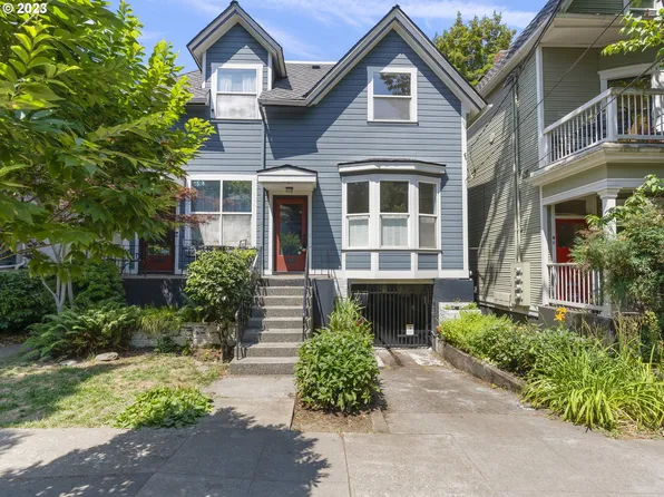 2141 NW Everett St, Portland, OR 97210