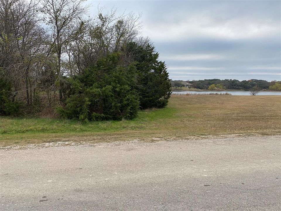 2nd image of 4027 Whitecrest Dr Lot 27