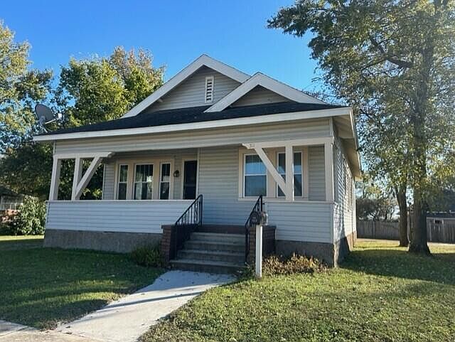 1st image of 311 E Main St