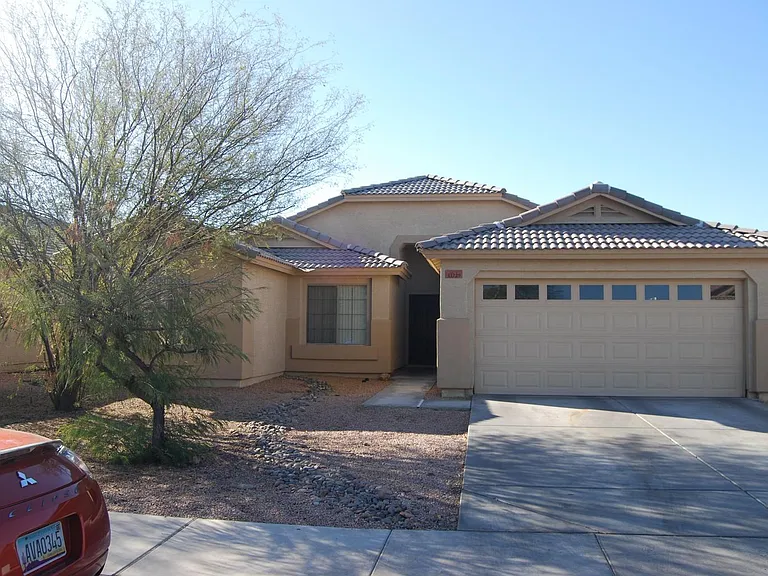 11229 W Chase Dr — Photo 1