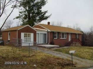 617 Dexter Rd, Roanoke, VA 24019