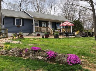 1297 Wadesville Rd, Berryville, VA 22611