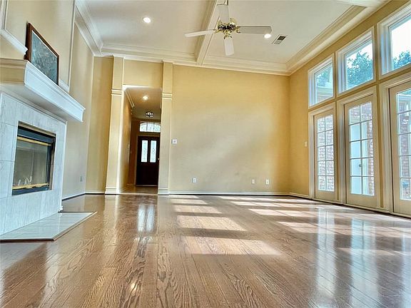 5th image of 1506 Forest Home Dr