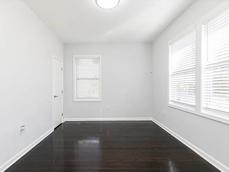 2085 Browns Mill Rd SE — Photo 17