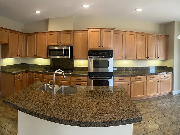 1612 Camino Largo St — Photo 5
