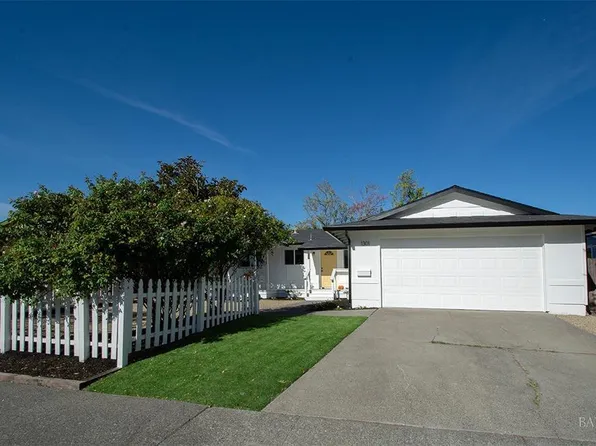 1301 San Rafael Drive, Petaluma, CA 94954