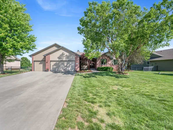 15504 W McCormick Ave, Goddard, KS 67052