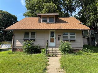 2609 School St, Des Moines, IA 50311