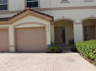 2555 Riverside Dr #2555, Coral Springs, FL 33065