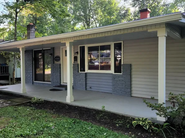 106 Louisa St, Black Mountain, NC 28711