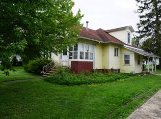 326 E Jackson St, Cullom, IL 60929