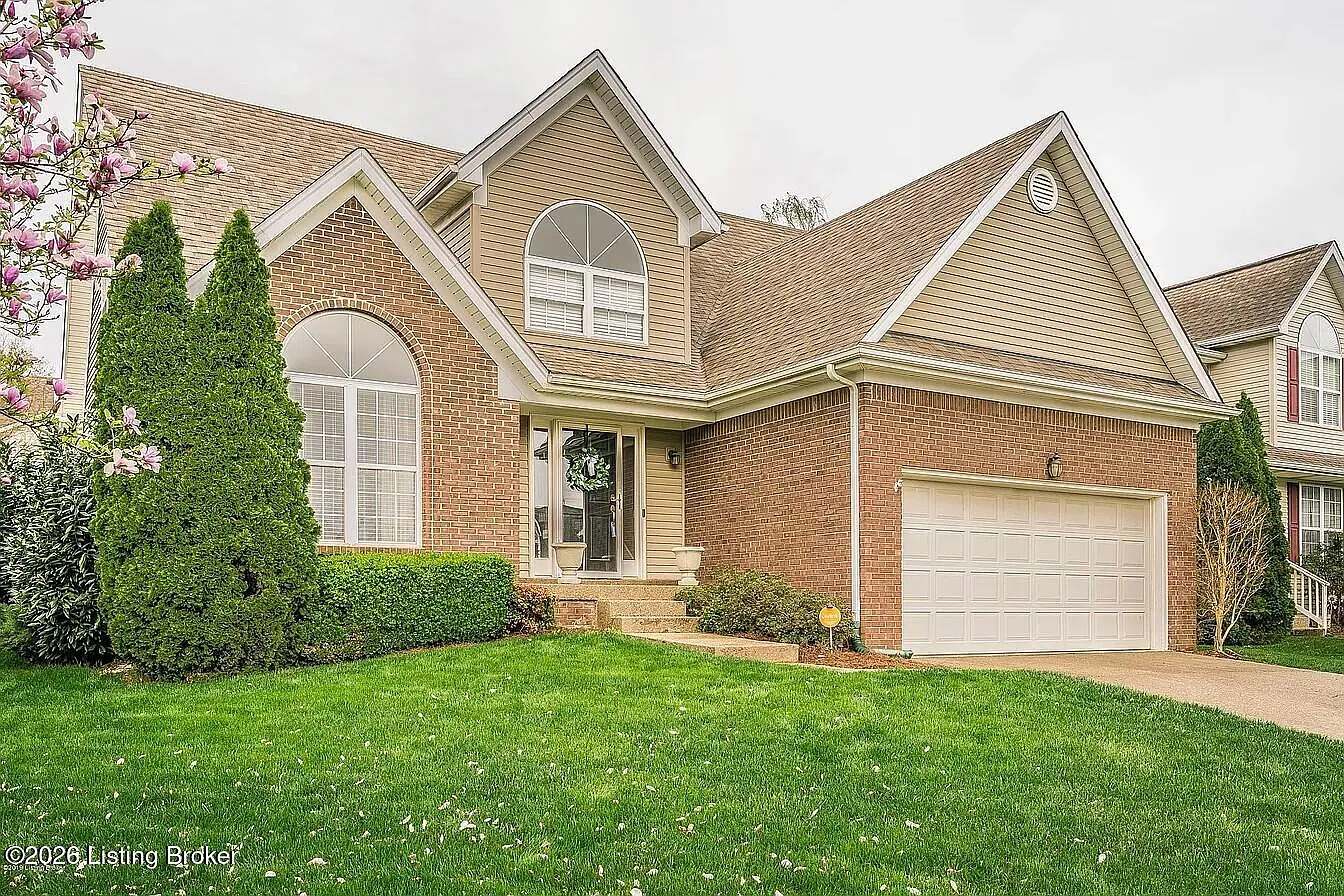 3 bed, 3.5 bath, 2489 sqft, $2,600 — Photo 2