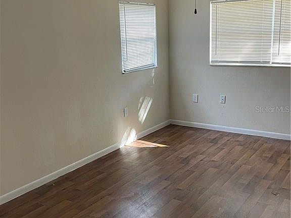 3rd image of 1715 W Mohawk Ave
