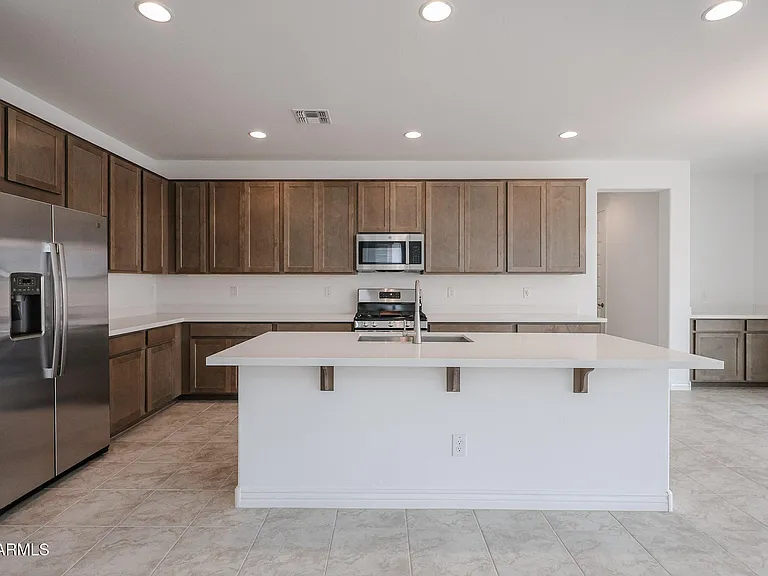 14776 W Smoketree Dr — Photo 2