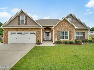 140 W Huckleberry Way, Rocky Point, NC 28457