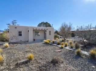 1222 Jackson St SE, Albuquerque, NM 87108