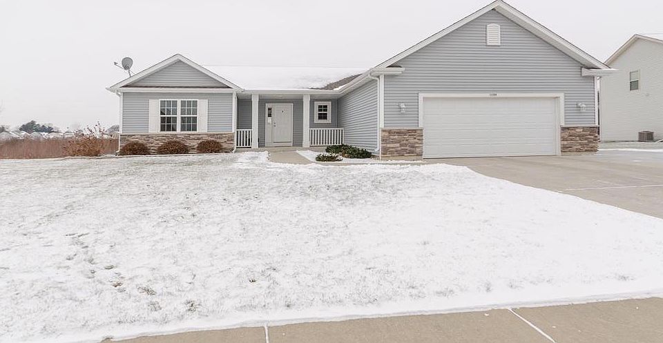 1st image of 1124 Red Oak Cir