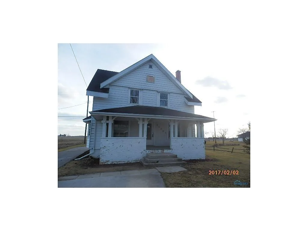 20205 Taylor St photo 1