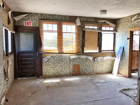 4th image of 1424 Silver Ave SE