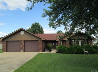 2092 King James Rd, Lebanon, MO 65536