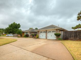 7309 N Norman Rd, Warr Acres, OK 73132