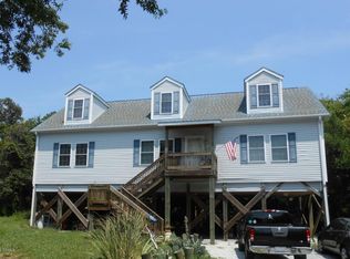 312 Cedar St, Emerald Isle, NC 28594