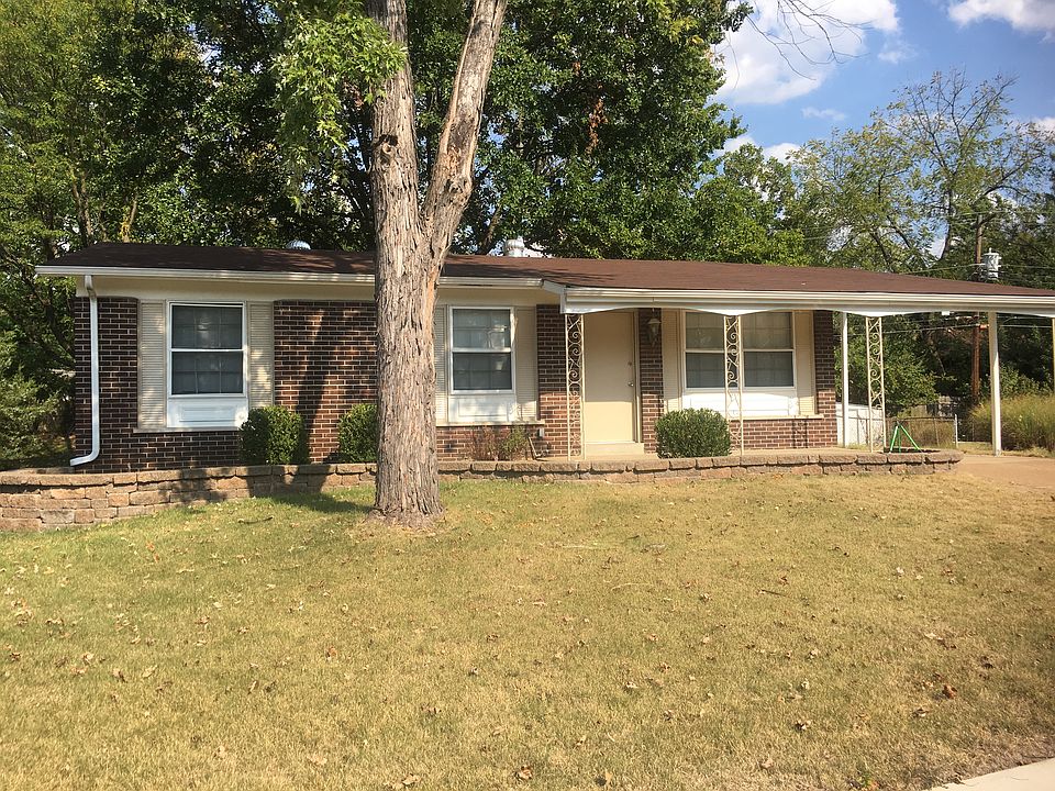 1st image of 11905 Bay Colony Ct