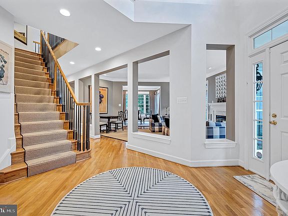 5th image of 10918 Bells Ridge Dr