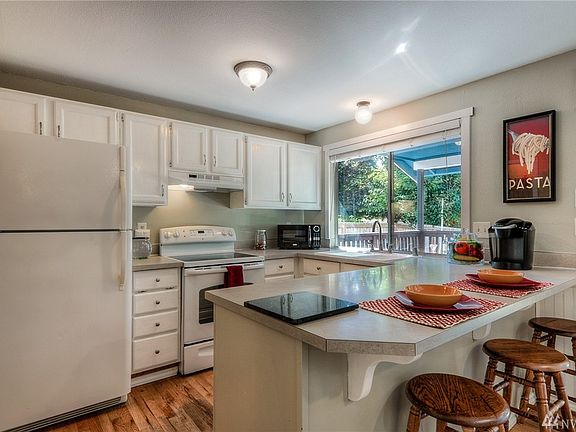 5th image of 8008 199th Avenue Ct E