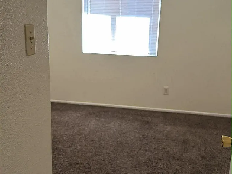 360 S 1st Ave #10 — Photo 10