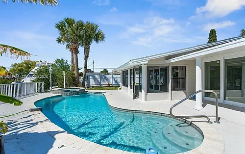 5801 Riverside Dr #104B3 Photo 1