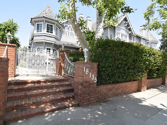 2nd image of 18135 Burbank Blvd Unit 19