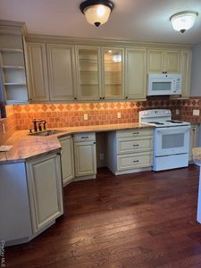 19 ivy Street, Farmingdale, NY, 11735