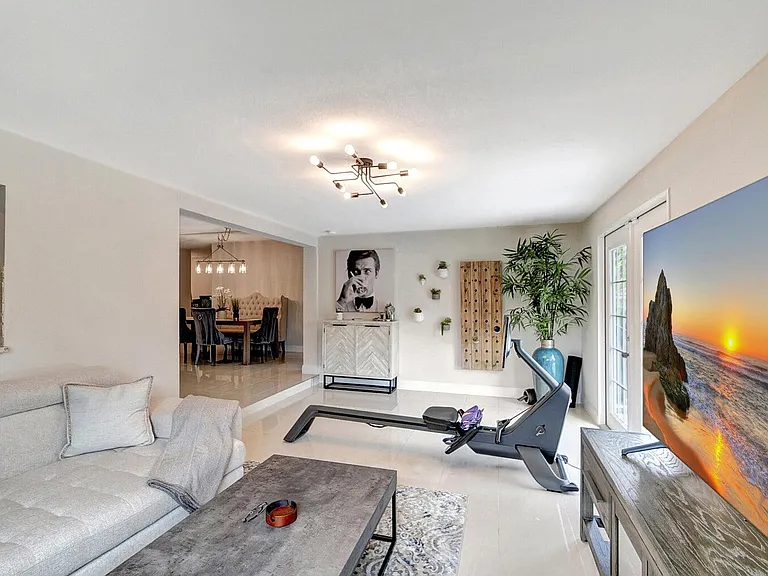 702 Grove St — Photo 14