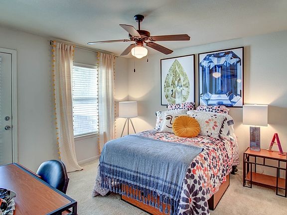 Gateway-Huntsville-Apartments-Bedroom