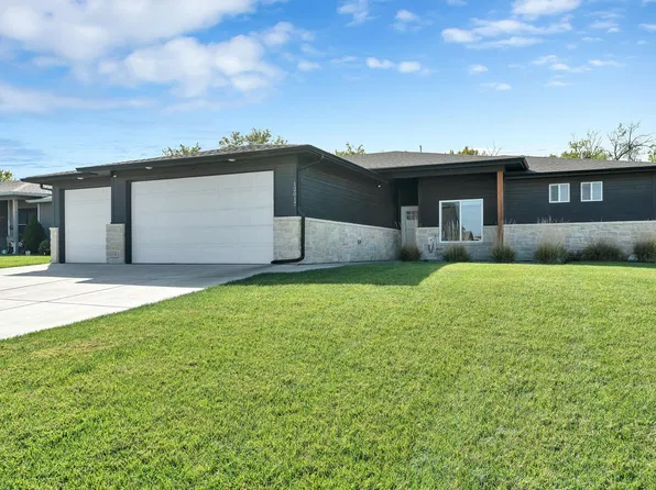 12017 E Bonita Cir, Wichita, KS 67207