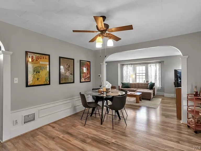 4 Avery Ave #2 — Photo 2