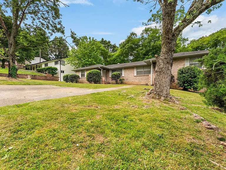 7164 Holland Ln — Photo 33