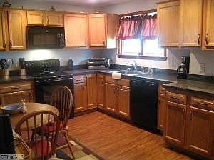 4th image of 1714 Pinecrest St